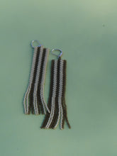 Load image into Gallery viewer, CHARCOAL SMOKE